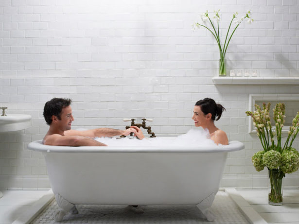548b555352ff1_-_couple-in-bathtub-1-0110-msc